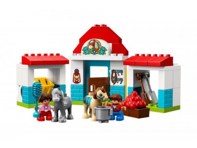 LEGO 10868 - Конюшня на ферме
